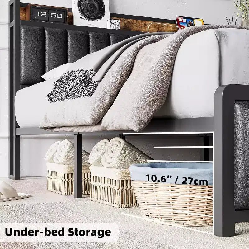 Struttura letto imbottita con contenitore nella testiera, porte USB e robuste doghe in metallo