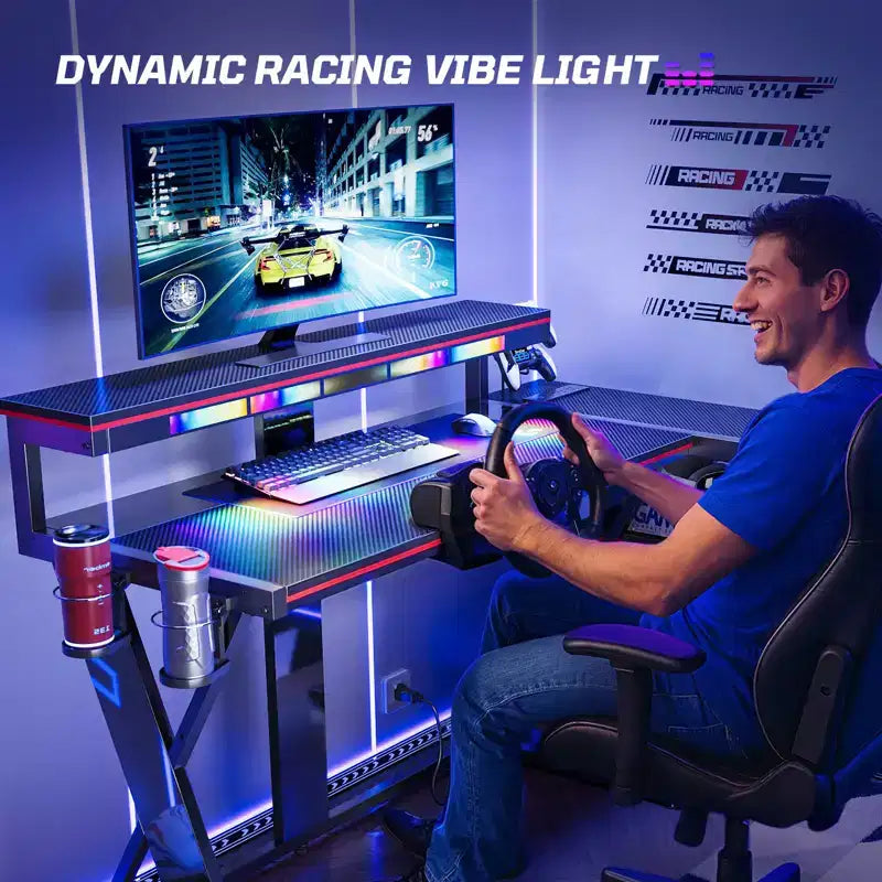 Scrivania da Gaming a L da 105,6 cm/144,8 cm con Supporto Monitor, Presa di Corrente, Luci LED, Portabicchieri e Supporto Controller