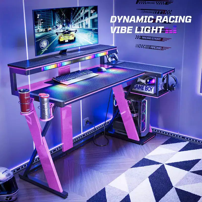 Scrivania da Gaming a L da 105,6 cm/144,8 cm con Supporto Monitor, Presa di Corrente, Luci LED, Portabicchieri e Supporto Controller