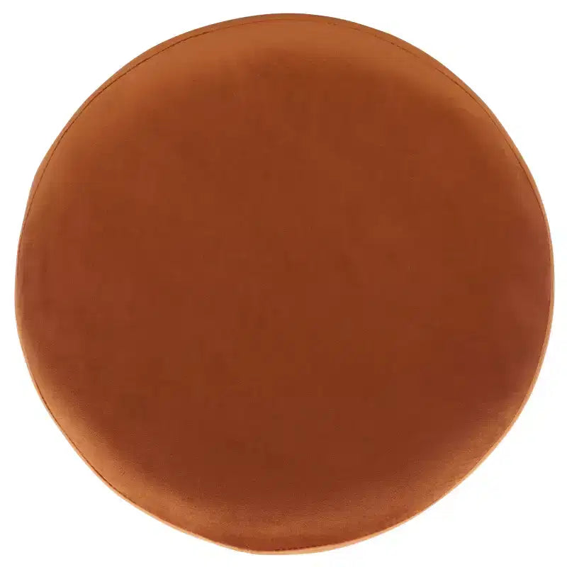 Pouf imbottito con nappe decorative