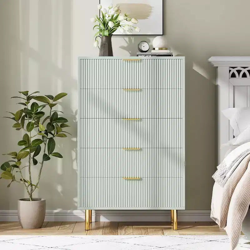 Cassettiera moderna a 5 cassetti - Maniglie dorate, grande capacità di archiviazione per camera da letto e soggiorno