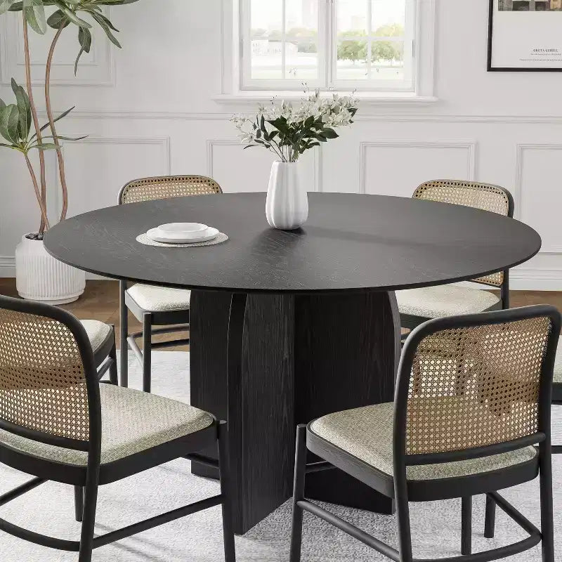 Tavolo da pranzo rotondo in legno massello da 52" x 52" con finitura nera e gambe ad arco