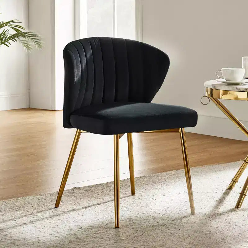 Sedia Emma con gambe in metallo, sedia d'accento in velluto per soggiorno e camera da letto